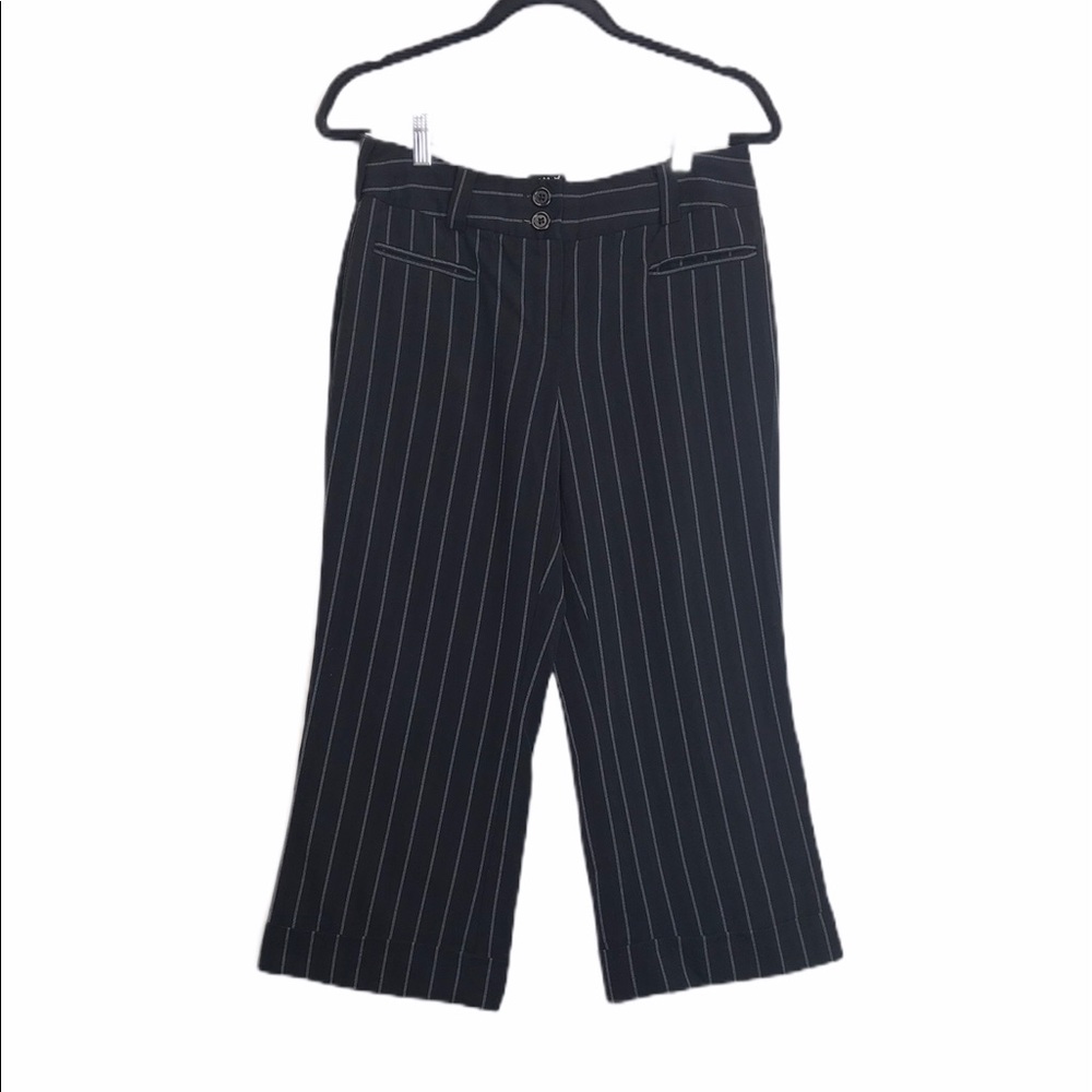 Bobby J Black Pinstripe‎ Cropped Capri Pants